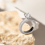 Anel-Solitario-Zirconia-branca---Aparador-Cravejado---Banho-de-Ouro-18k-e-Banho-de-Rodio-Branco