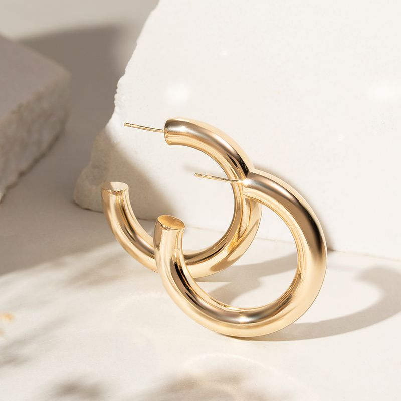 Brinco-Argola-Redonda-Liso-7MM-Banho-de-Ouro-18k