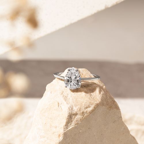 Anel Gota de Zircônia Branca 6 x 9 mm - Prata 925
