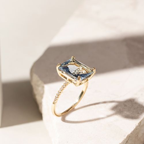 Anel Retângulo com Cristal London Blue - Banho de Ouro 18k