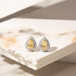 Brinco-de-Cristal-Citrino-em-Gota-com-Borda-Cravejada---Prata-925-com-Banho-de-Rodio-Branco
