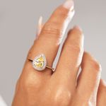 Anel-de-Cristal-Citrino-em-Gota-com-Borda-Cravejada---Prata-925-com-Banho-de-Rodio-Branco