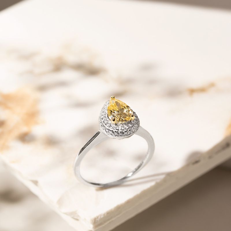 Anel-de-Cristal-Citrino-em-Gota-com-Borda-Cravejada---Prata-925-com-Banho-de-Rodio-Branco