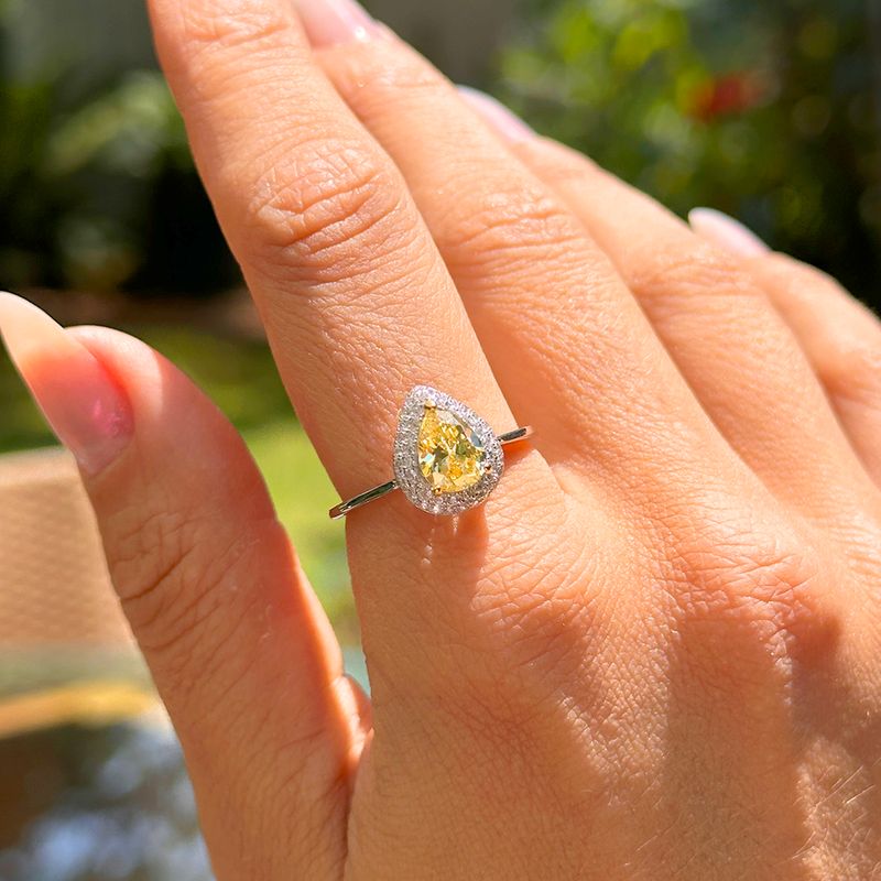 Anel-de-Cristal-Citrino-em-Gota-com-Borda-Cravejada---Prata-925-com-Banho-de-Rodio-Branco