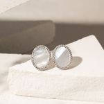 Brinco-Madreperola-Oval-com-Zirconias-Brancas---Prata-925