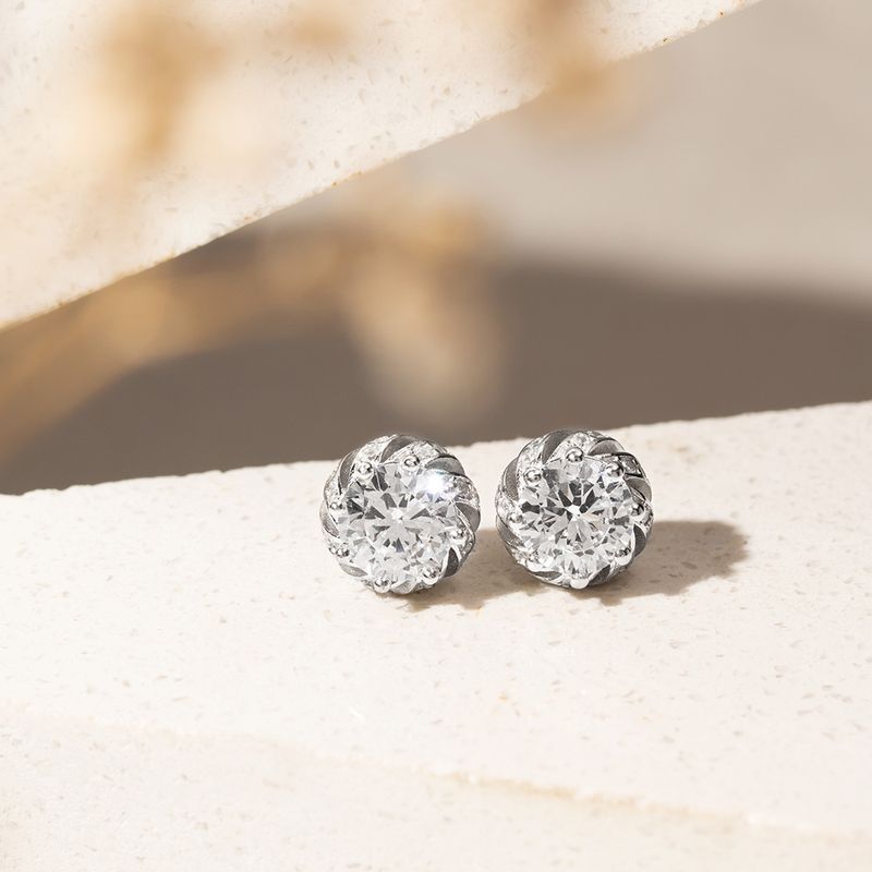 Brinco-Twist-com-Zirconia-Branca-de-8mm---Prata-925