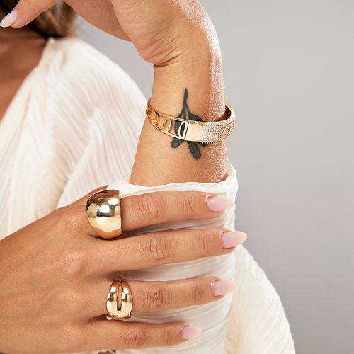 Anel Lombada Grande Cravejado com Zircônias Brancas - Banho de Ouro 18k