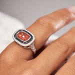 Anel-Retangular-de-Cristal-Ice-Morganita-com-Bordas-Cravejadas-de-Zirconias---Banho-de-Rodio-Branco-