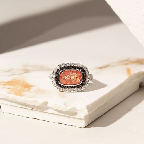 Anel Retangular de Cristal Ice Morganita com Bordas Cravejadas de Zircônias - Banho de Ródio Branco