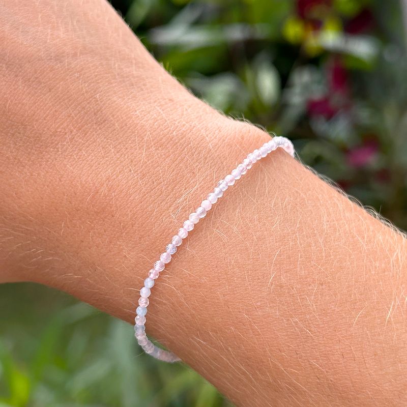 Pulseira-Shambala-com-Cristal-Morganita---Banho-de-Ouro-18k