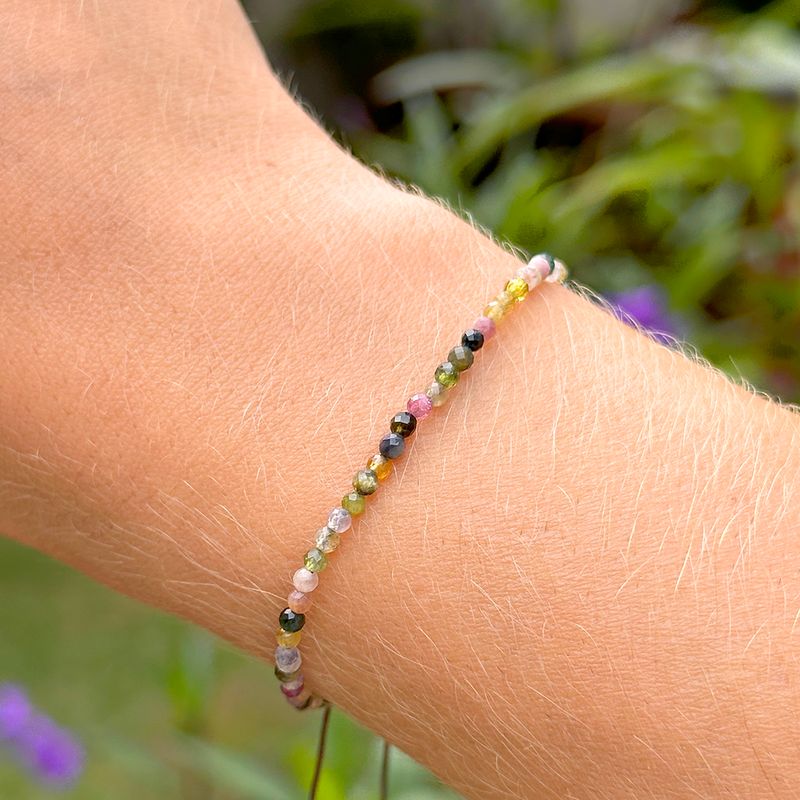 Pulseira-Shambala-com-Cristal-Turmalina---Banho-de-Ouro-18k