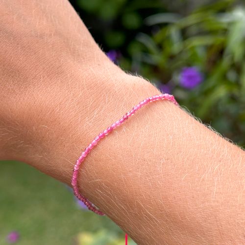 Pulseira Shambala com Turmalina Rosa - Banho de Ouro 18k