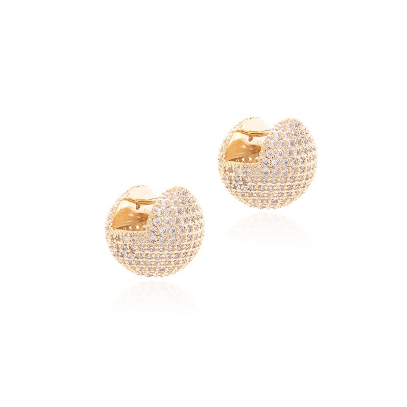 Brinco-Globo-Cravejado-com-Zirconias-Brancas---Banho-de-Ouro-18k