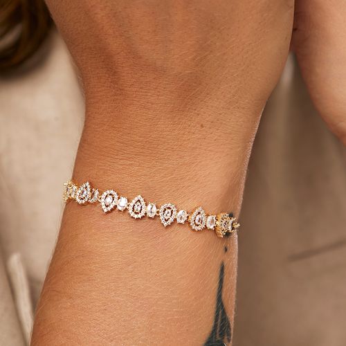 Pulseira Regulável com Gotas de Zircônias Brancas e Zircônias Ovais - Banho de Ouro 18k