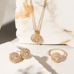 Anel-Coroa-com-Zirconia-Branca-Redonda---Banho-de-Ouro-18k-