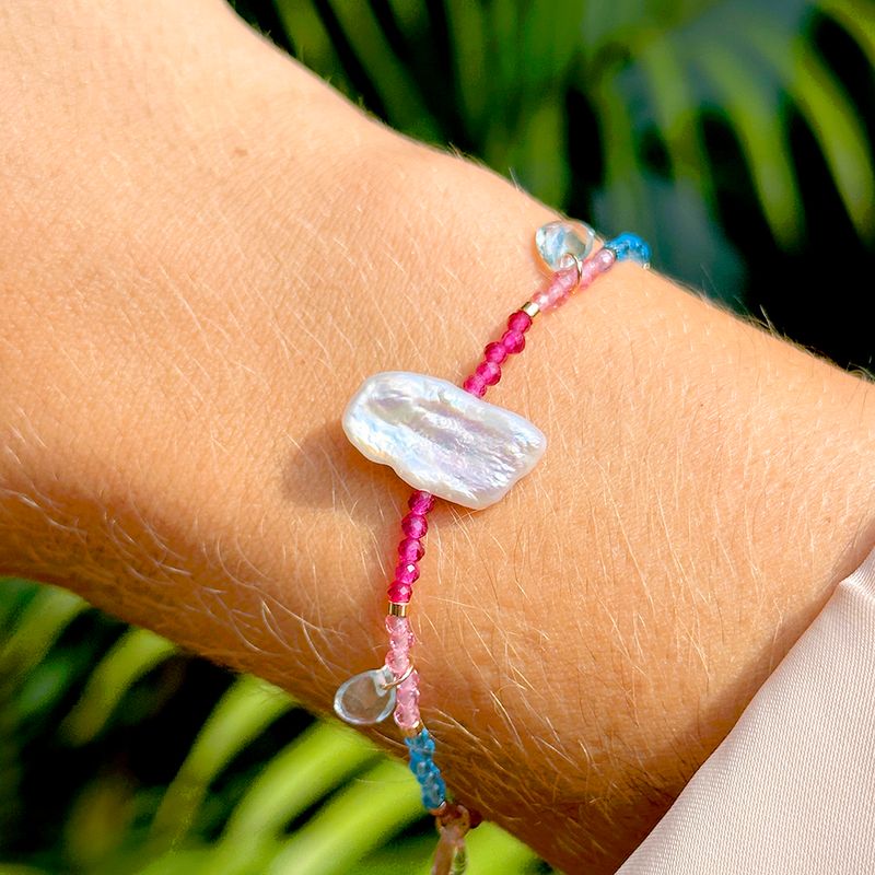 Pulseira-fio-cristal-topazio-azul-perola-barroca-19cm-banho-de-ouro-18k