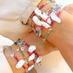 Pulseira-fio-cristal-topazio-azul-perola-barroca-19cm-banho-de-ouro-18k