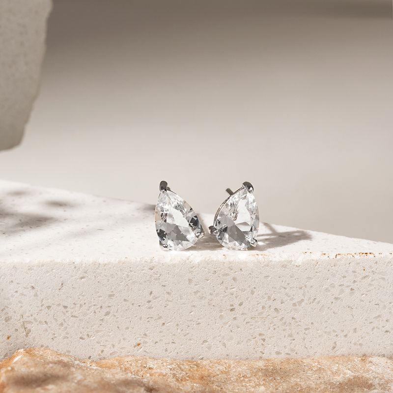 Brinco-com-Cristal-em-Forma-de-Gota-de-6x10mm---Banho-de-Rodio-Branco