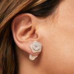 Brinco-com-Zirconia-Branca-em-Formato-de-Flor-e-Petala---Banho-de-Ouro-18k