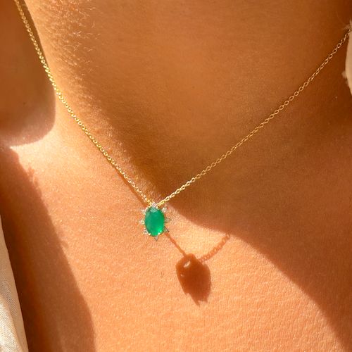 Conjunto Oval com Cristal Esmeralda e Zircônias Brancas (Colar e Brinco) - Banho de Ouro 18k
