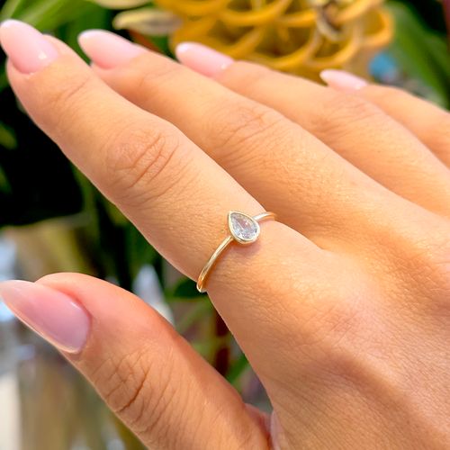 Anel Gotinha com Zircônia Branca - Banho de Ouro 18k