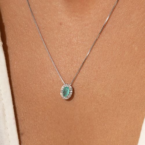 Colar Ovalzinho 8x10 de Fusion Turmalina com Zircônias Brancas 50cm - Prata 925