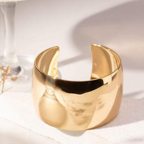 Bracelete Liso Largo com Zircônias Brancas - Banho de Ouro 18k