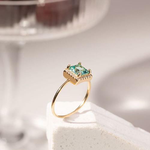 Anel Quadrado Cristal Paraiba Cravejado de Zircônias Brancas - Banho de Ouro 18k