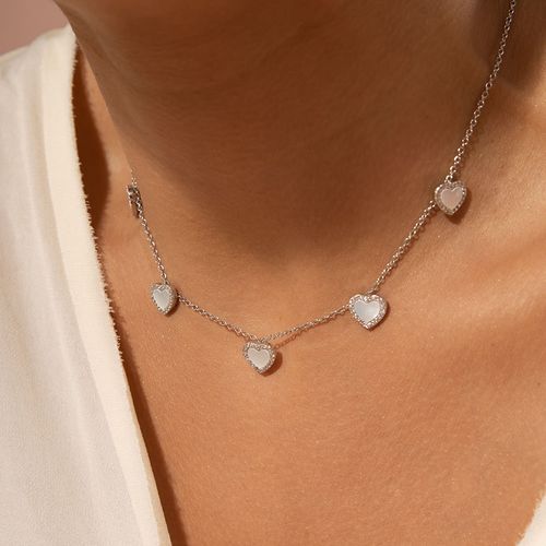 Colar Corações de Madrepérola com Zircônias Brancas 50cm - Banho de Ródio Branco
