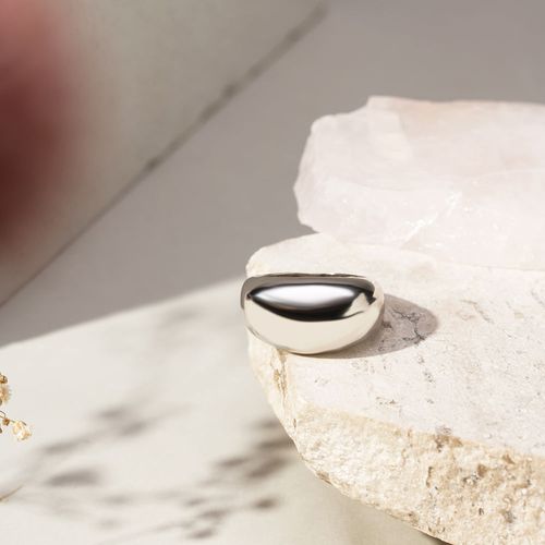 Anel Liso Abaulado 13mm - Banho de Ródio Branco