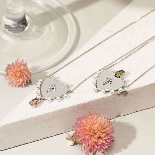 Colar Escapulário Coração e Mini Cruz com Pérolas Cristal Rodolita Cristal Peridoto e Zircônias Brancas 66cm - Prata 925