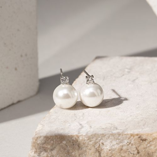 Brinco Ponto de Luz com Pérolas Shell 10mm e Zircônia Branca - Prata 925