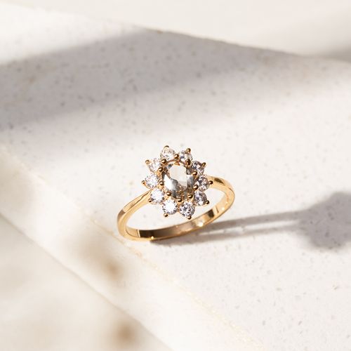 Anel Oval Cravejado de Cristal Berilo e Zircônias Brancas - Banho de Ouro 18k