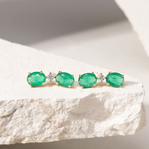Brinco Ovais de Cristal Esmeralda e Zircônias Brancas - Banho de Ouro 18k
