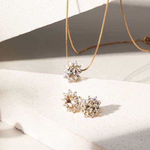Conjunto Oval Cravejado com Brinco + Colar de Cristal Berilo e Zircônias Brancas 50cm - Banho de Ouro 18k