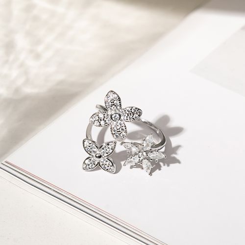 Anel 3 Flores Cravejado de Zircônias Brancas - Prata 925