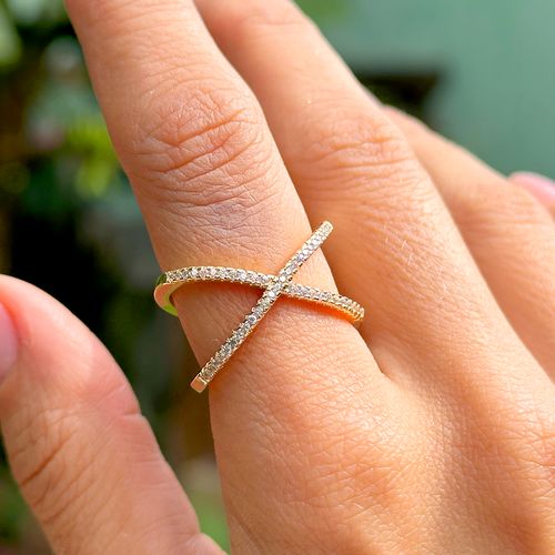 Anel Cruzado com Zircônias Brancas - Banho de Ouro 18k