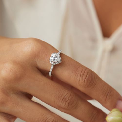 Anel Coração Moissanite 6x6 com 0,8CT 80 Pontos e Zircônias Brancas - Prata 925