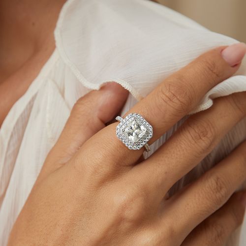 Anel Quadrado Cravejado com Zircônia Ice Cut Light Yellow e Zircônias Brancas - Prata 925