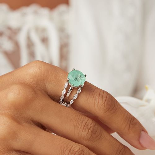 Kit com 3 Anéis Solitário de Fusion Esmeralda Colombiana e Alianças com Zircônias Brancas - Prata 925