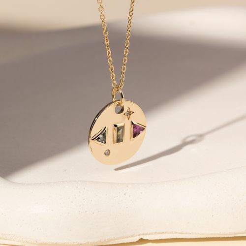 Colar Geométrico Round com Cristal Turmalina Rosa, Cristal Peridoto e Cristal London Blue 50cm - Banho de Ouro 18k