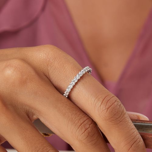 Anel Aliança Fininha Inteira Cravejada com Zircônias Brancas - Prata 925