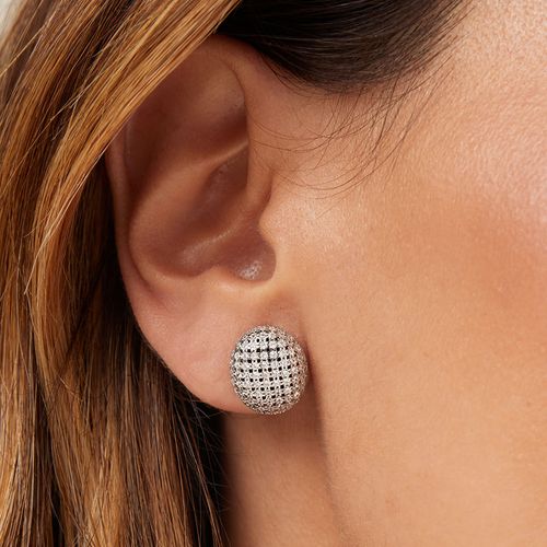Brinco Oval Cravejado com Zircônias Brancas - Prata 925
