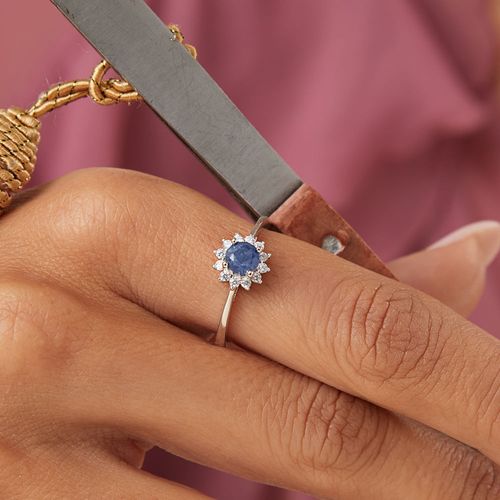 Anel Redondo Safira Natural 5mm Aprox. 0,7ct com Moissanites Melee de 1,5mm - D VVS1 - Prata 925