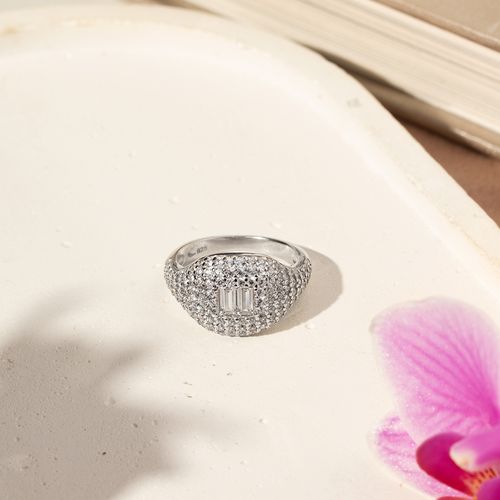 Anel Dedinho Cravejado com Zircônias Brancas - Prata 925