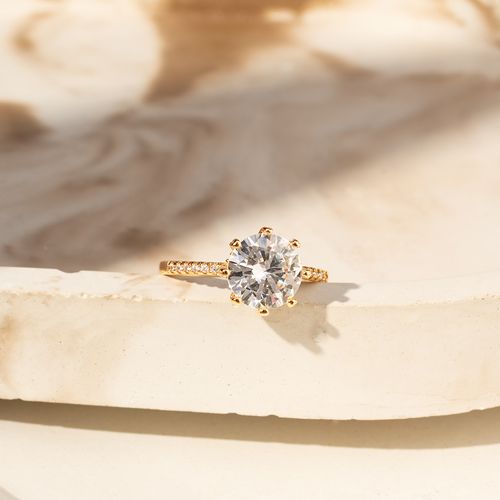 Anel Solitário Coroa 9mm com Zircônias Brancas - Banho de Ouro 18k