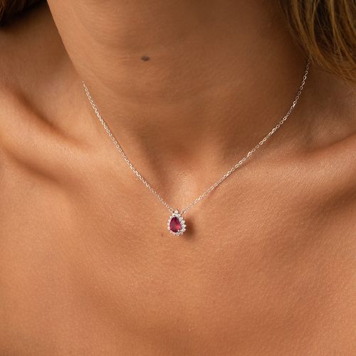 Colar Gota Rubi Natural 5x7mm Aprox. 0,9 ct com Moissanites Melee de 1,5mm - D VVS1 50cm  - Prata 925