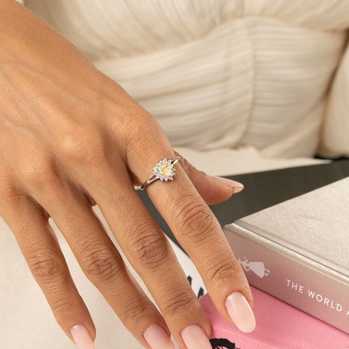 Anel Coração Zircônia Premium Fancy Yellow e Zircônias Brancas - Prata 925