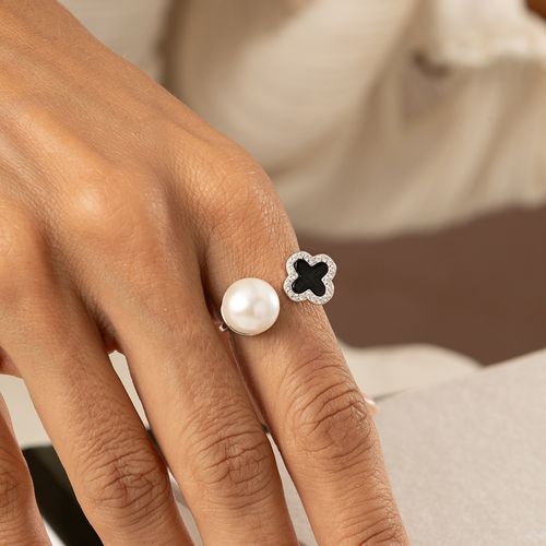 Anel Trevo com Onix Lab e Zircônias Brancas - Prata 925