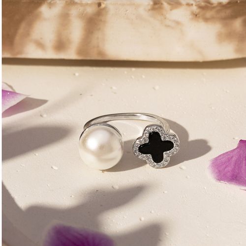 Anel Trevo com Onix Lab e Zircônias Brancas - Prata 925